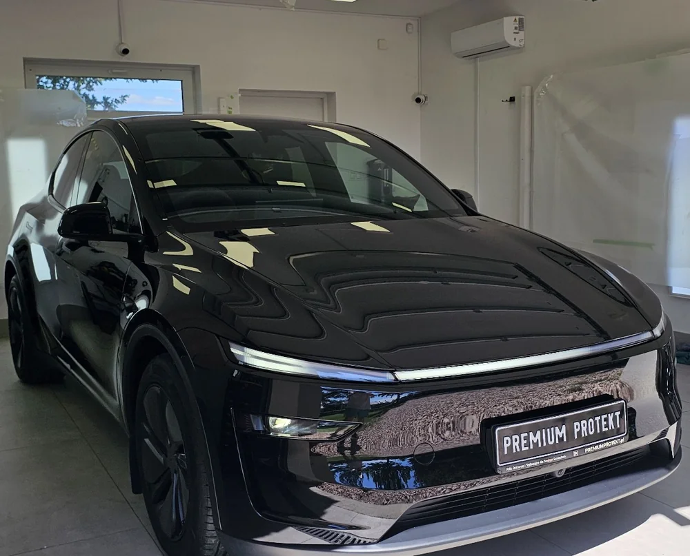 Folia PPF Premium Protekt 21 Tesla Model Y po zabezpieczeniu lakieru folią PPF — realizacja Premium Protekt