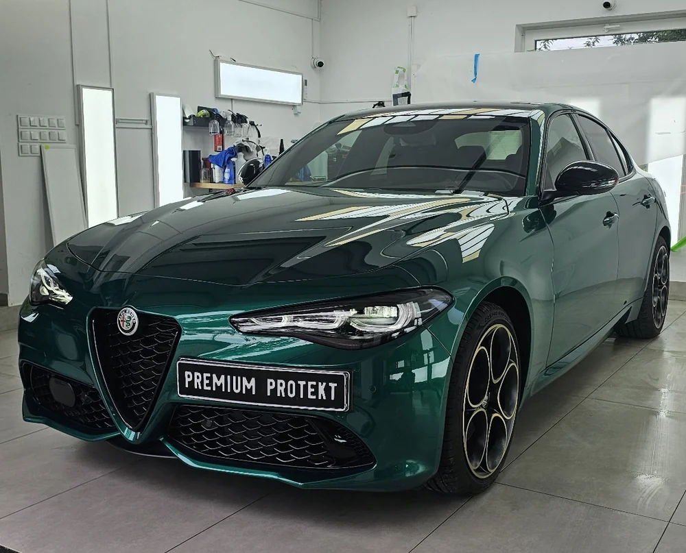 Folia PPF Premium Protekt 16 Alfa Romeo Giulia po zabezpieczeniu folią PPF — realizacja Premium Protekt