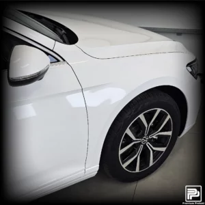 VW Passat [Zmiana Koloru] White Gloss