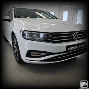 VW Passat [Zmiana Koloru] White Gloss