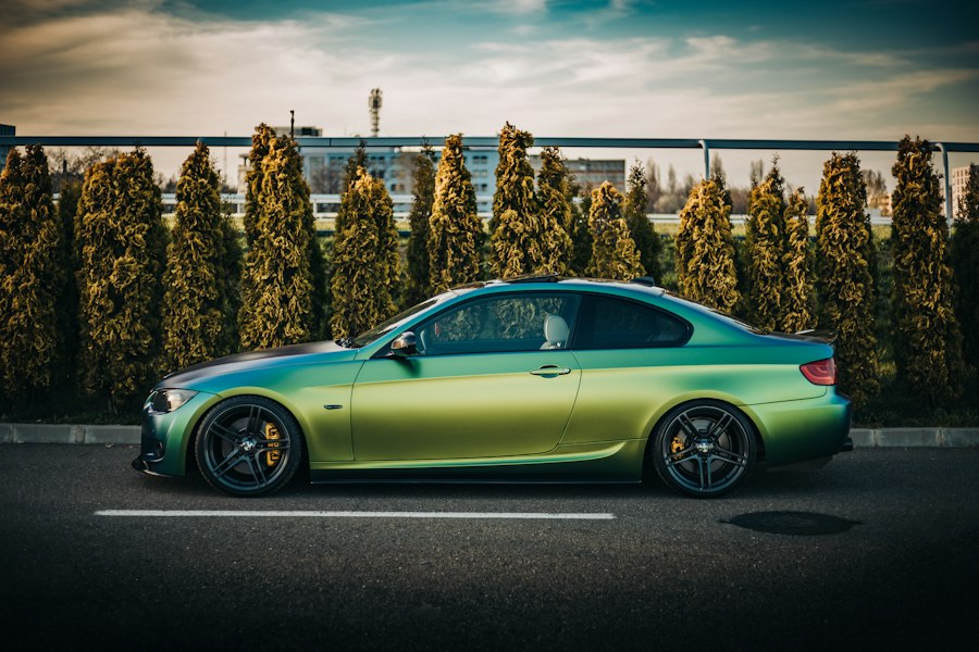Czy warto zabezpieczyć nowy samochód folią PPF? 1 car wrapping